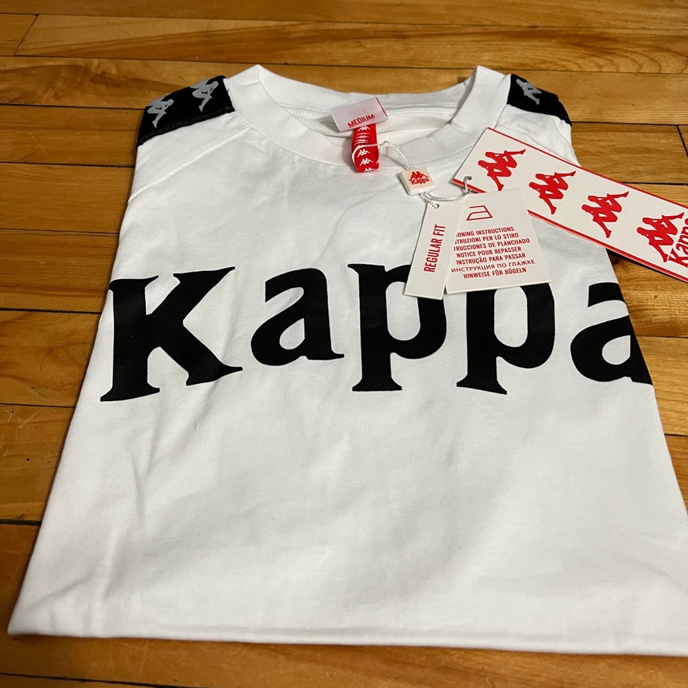 ♠️5/$100♠️Authentic kappa t-shirt